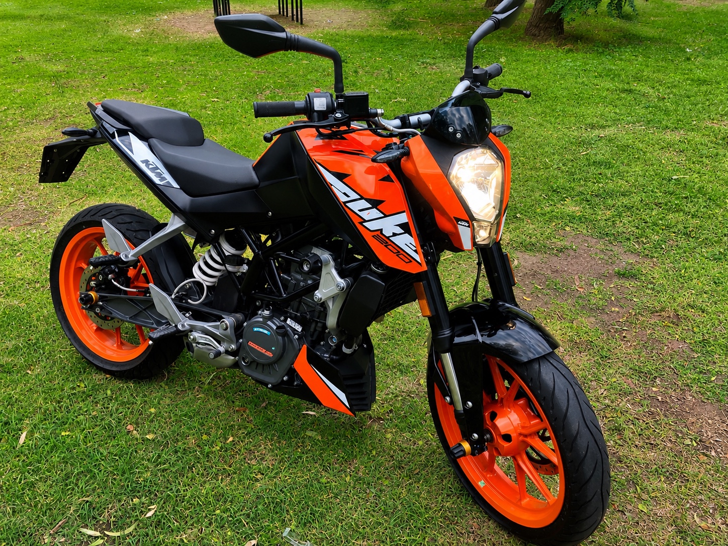 Ktm duke 200 2023