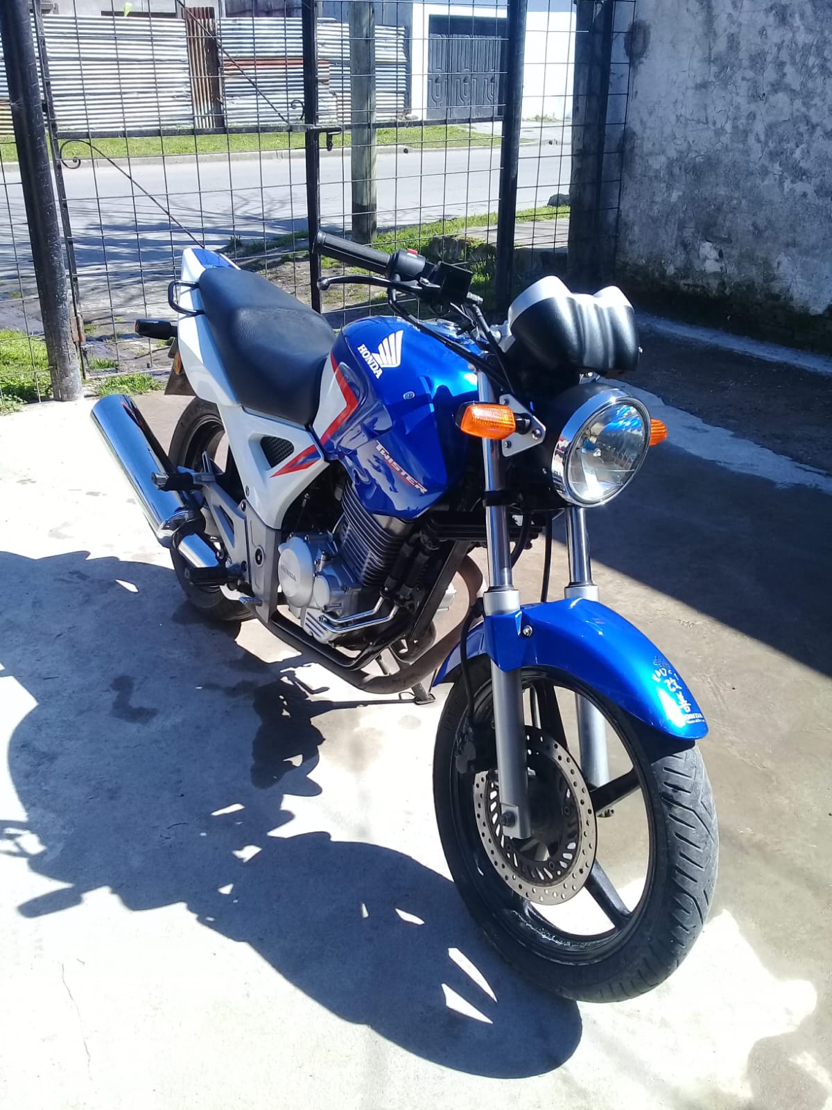 Honda Twister CBX 250 capitan america