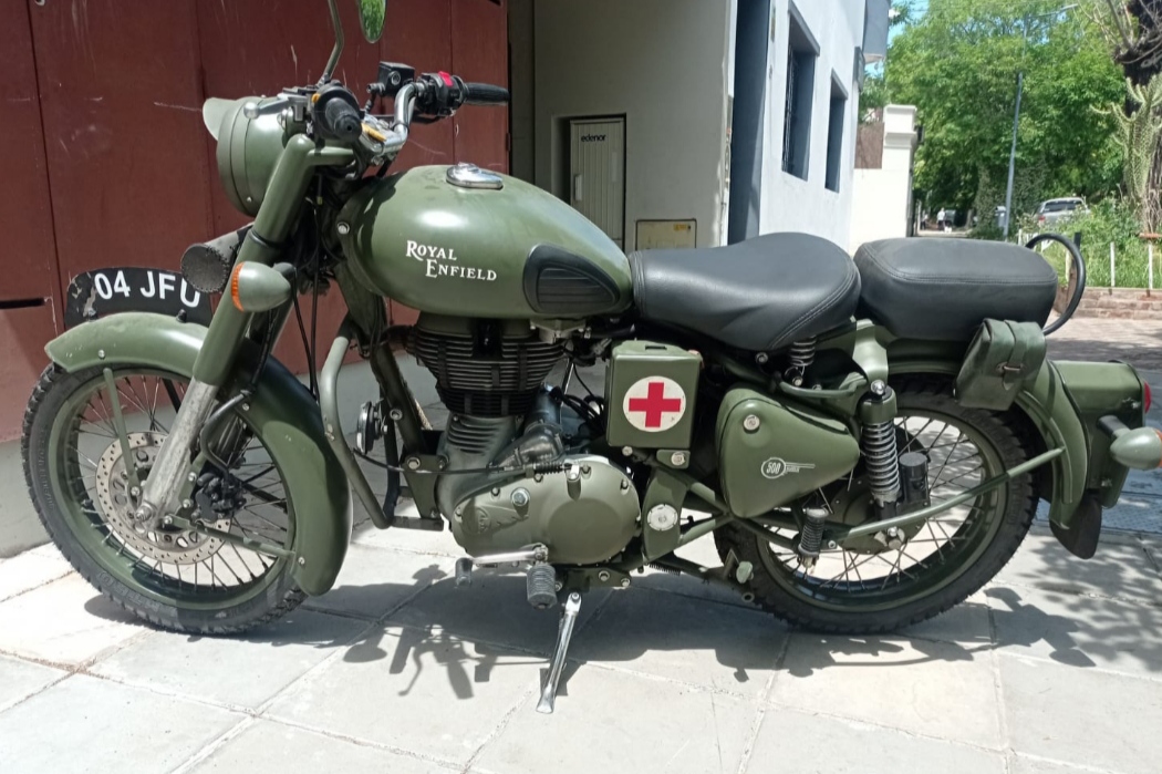 Royal Enfield classic 500 battle green 2013