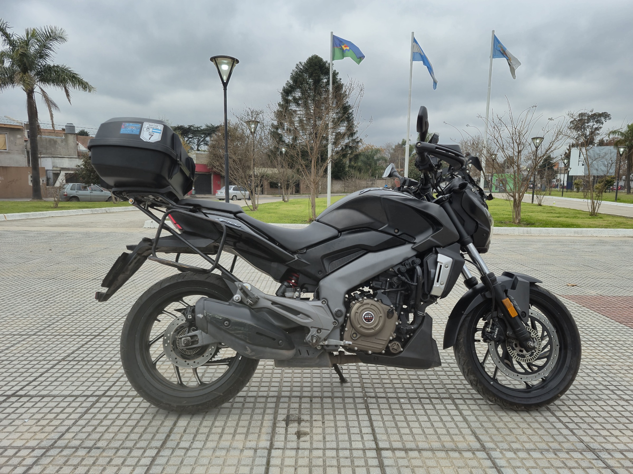 Bajaj Dominar D400 2019
