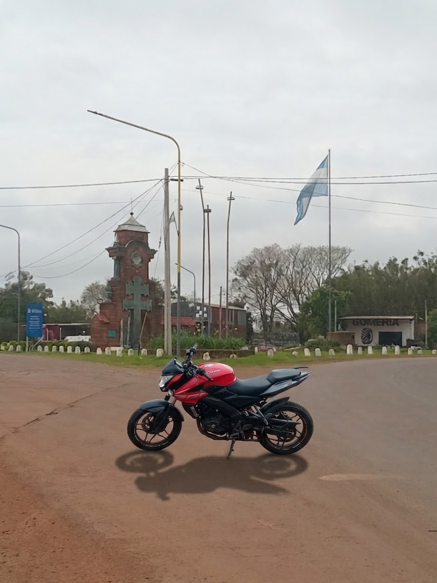 Rouser NS200 2018