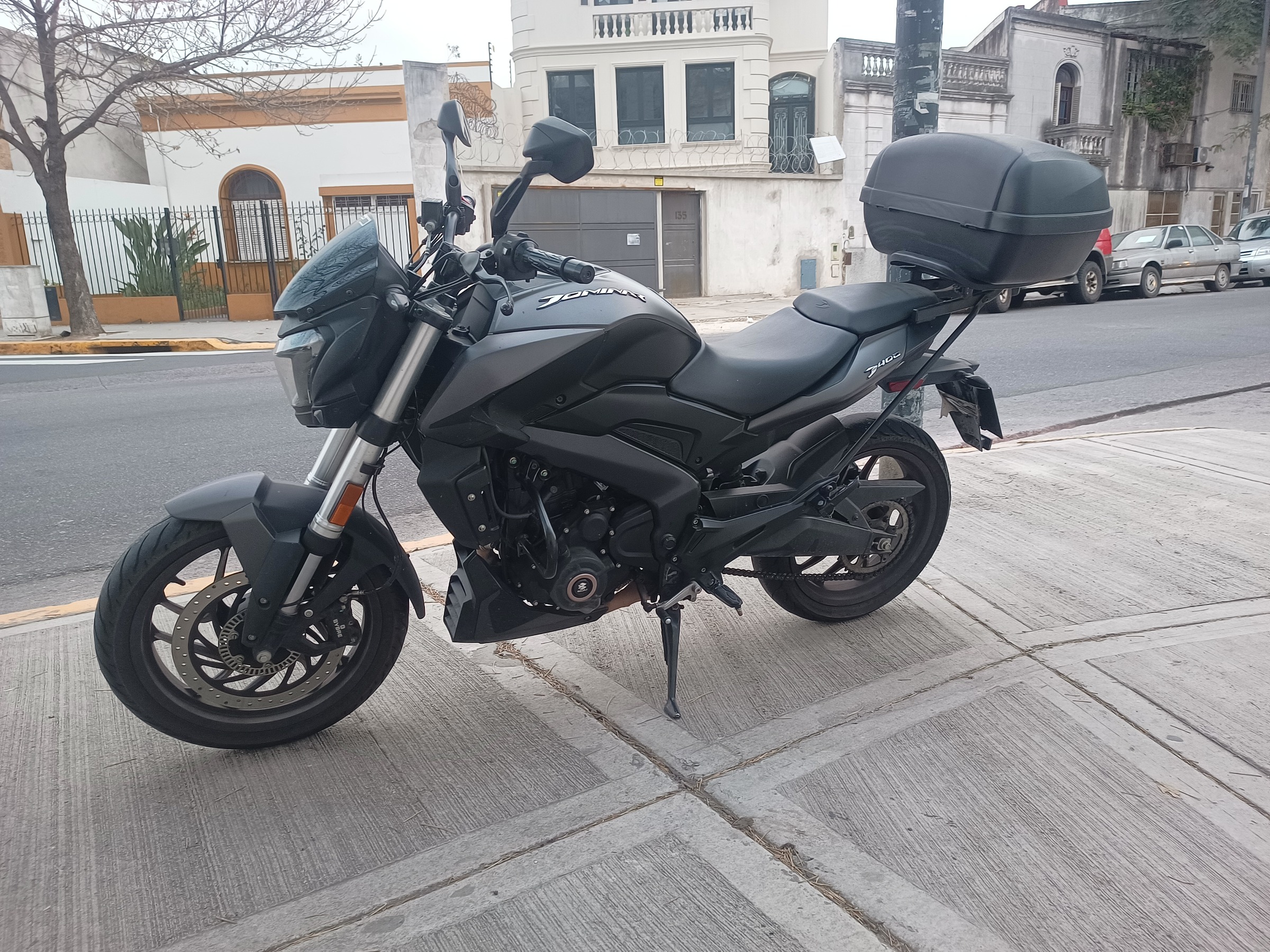 Bajaj Dominar 400 ug, 2021